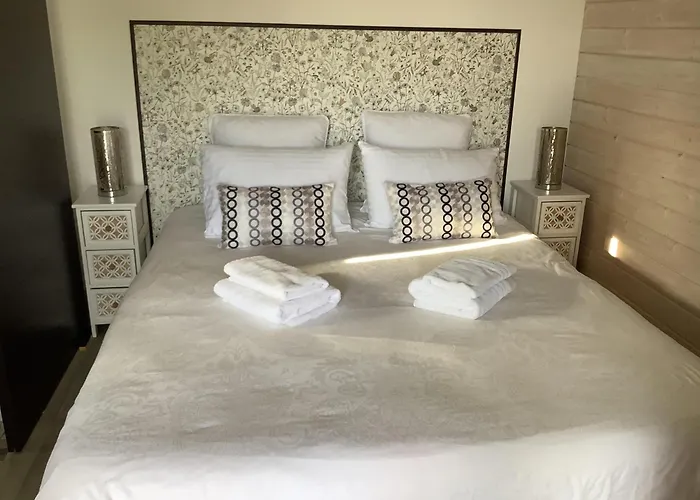 Les Etoiles De - D'hotes De Charme Pres De Rocamadour Au Coeur Du Parc Naturel Des Causses Du Quercy ベッド・アンド・ブレックファスト Calès